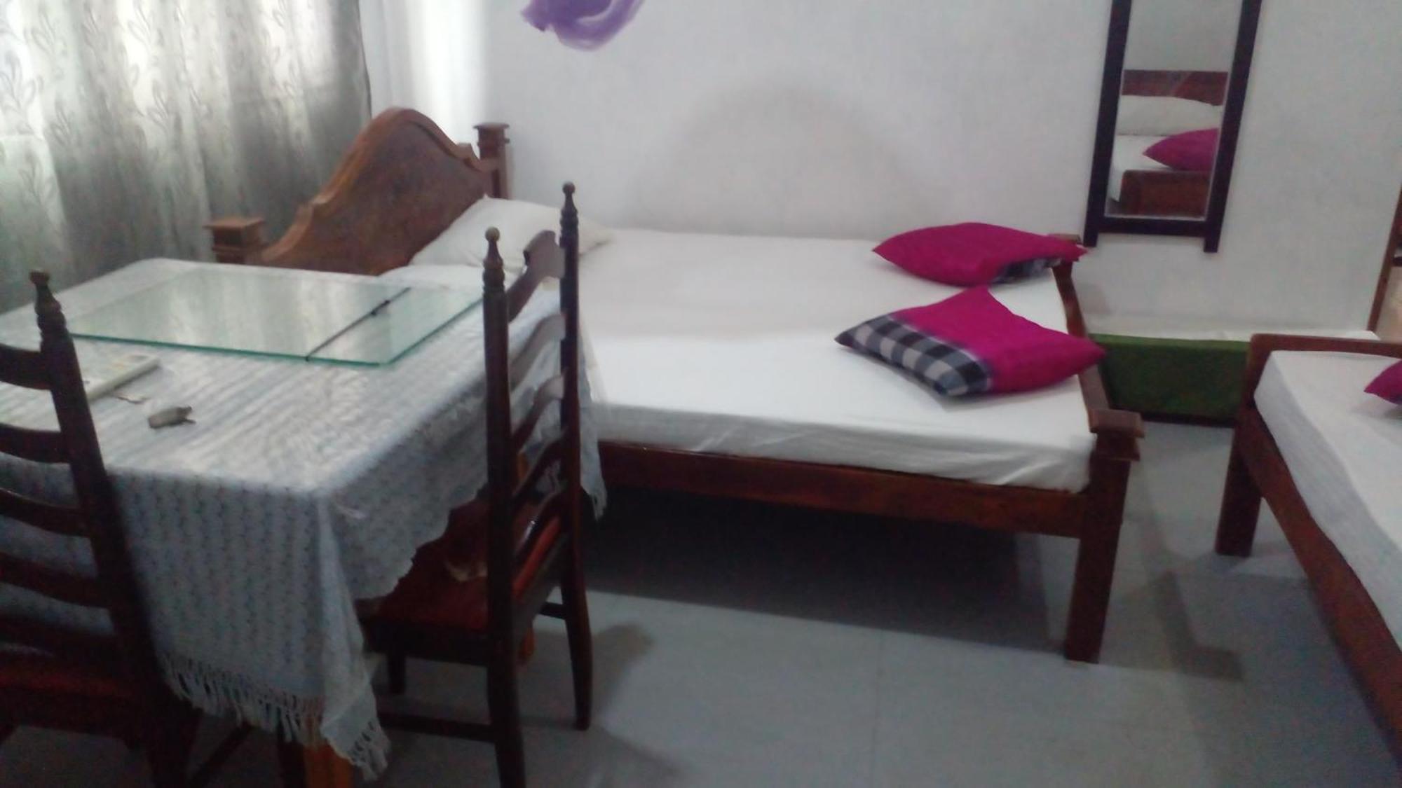Star Home Stay Bentota Exterior foto